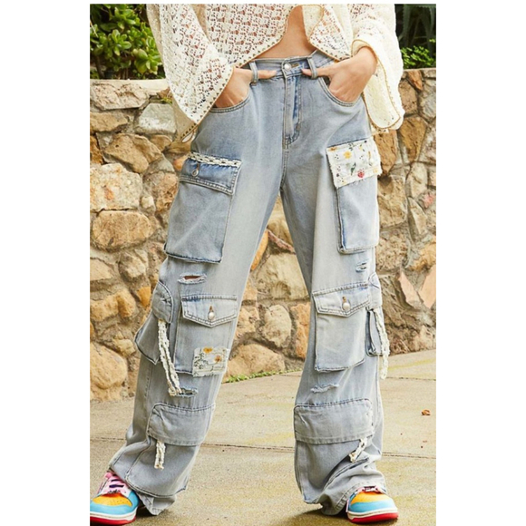 POL Denim - NWOT Floral Patch Multi-Pocket Baggy Jeans Y2K Grunge Cargo – Size Small